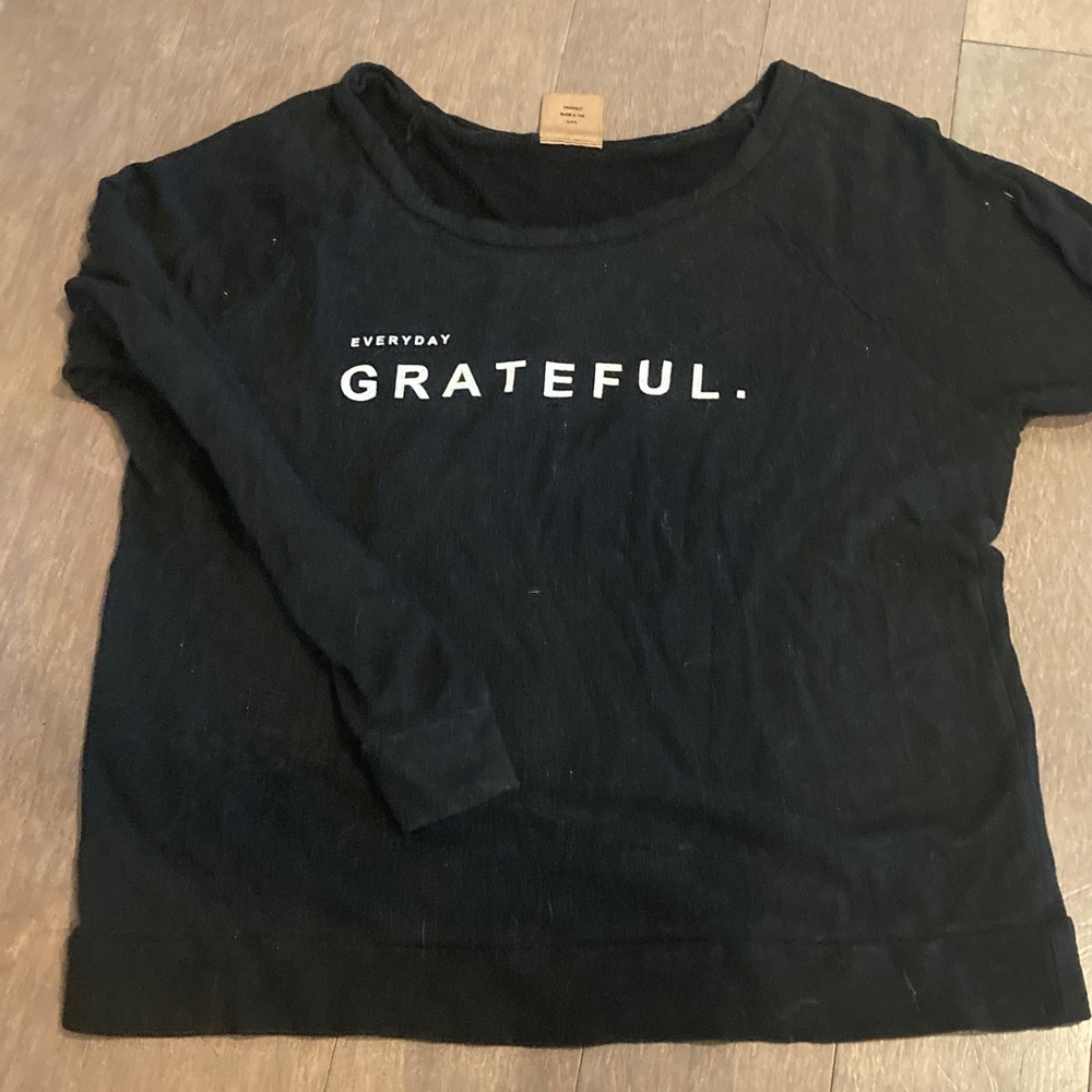 good hYOUman Everyday Grateful Black Pullover
